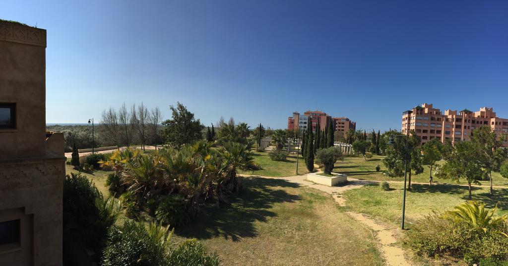 Apartamentos Jardines De Canela إيسلا كانيلا الغرفة الصورة